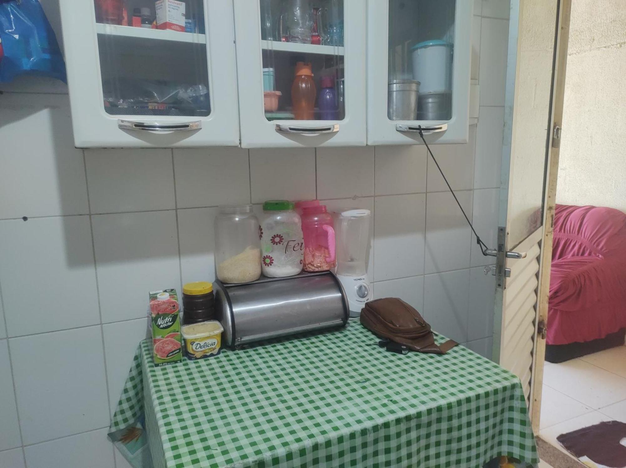 Em Casa De Familia- Riacho *